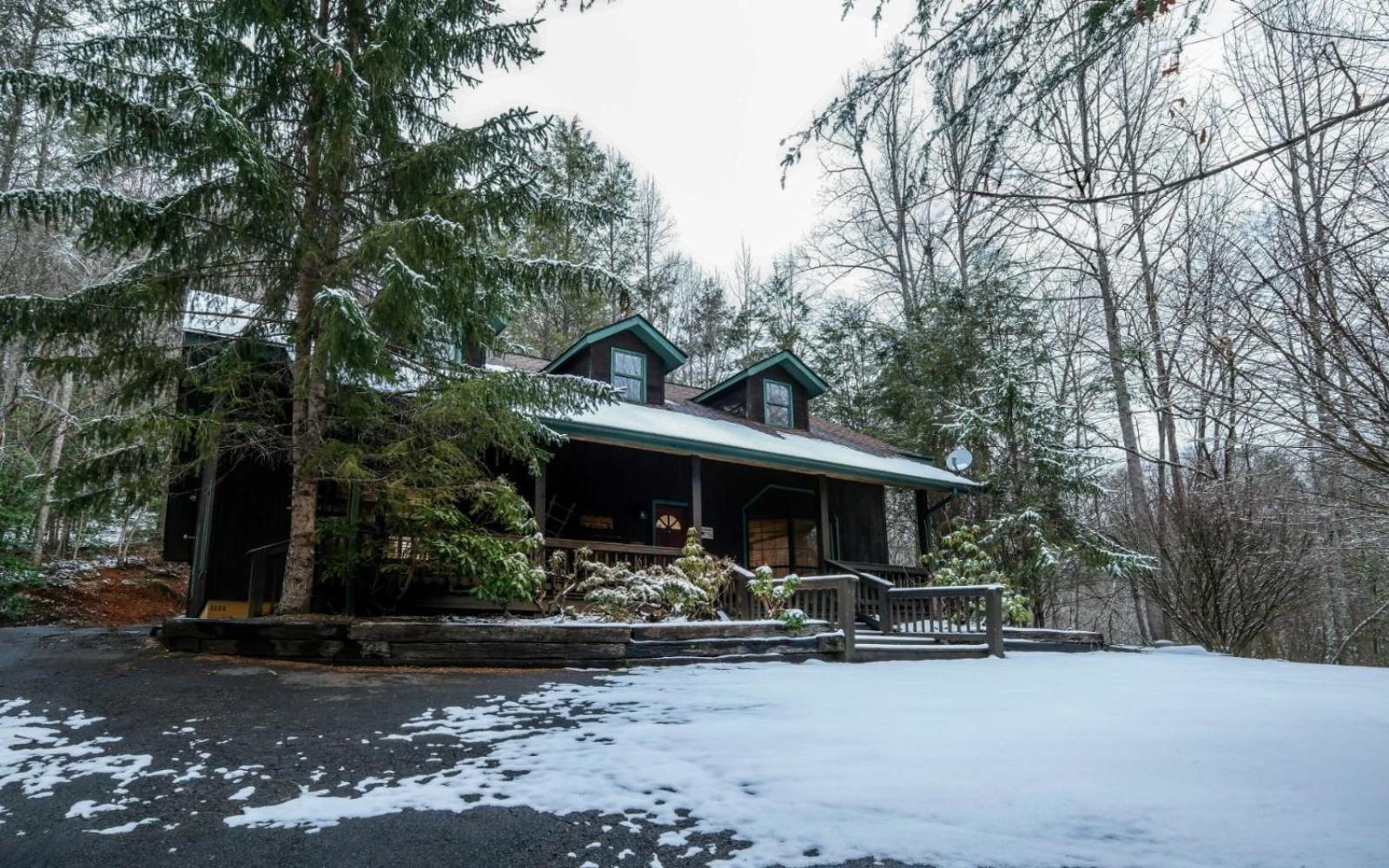 Adventure Lodge Gatlinburg Eksteriør bilde